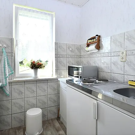 Cozy Retreat Near Rennsteig Schleusingen